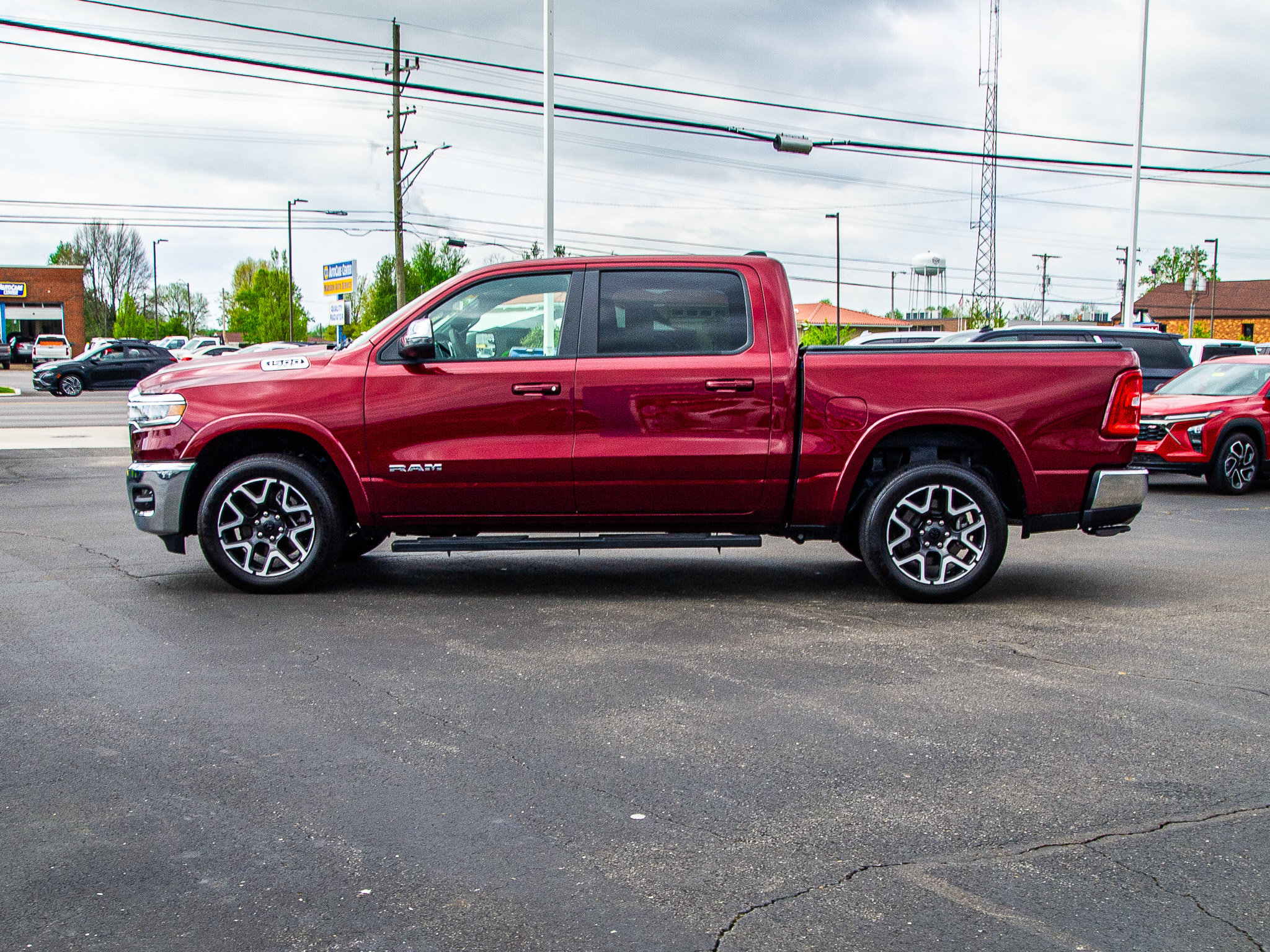 Used 2025 RAM 1500 Laramie w/ Bed Utility Group AWD/4WD image 4