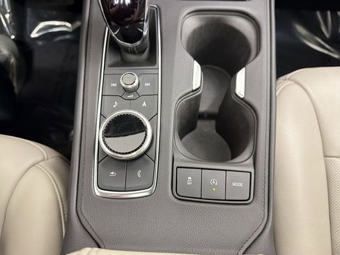 Used 2023 Cadillac XT4 Premium Luxury FWD image 32
