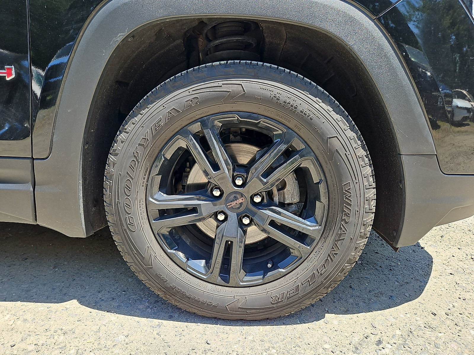 Used 2024 GMC Terrain AT4 AWD/4WD image 9