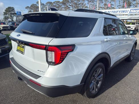 New 2026 Ford Explorer Active w/ Active Comfort Package image 32