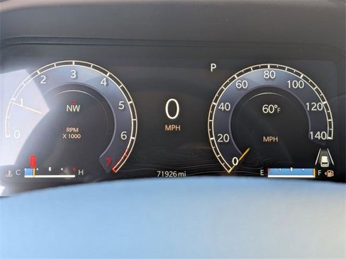 Used 2023 Jeep Grand Cherokee L Laredo image 16