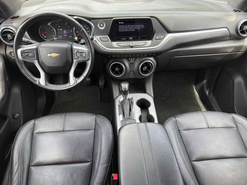 Used 2019 Chevrolet Blazer LT FWD image 25