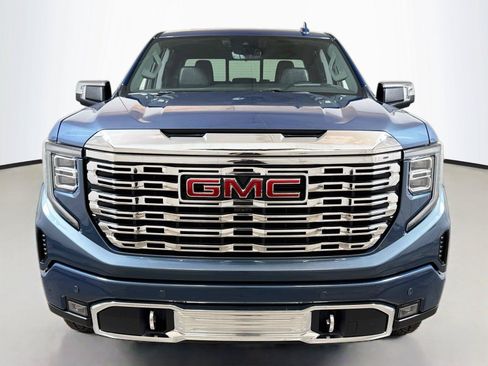 Used 2026 GMC Sierra 1500 Denali AWD/4WD image 2