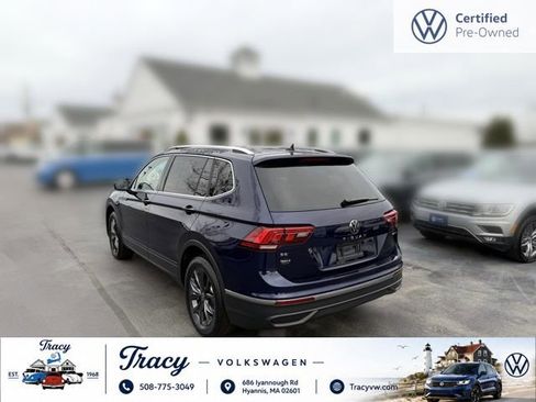 Certified 2023 Volkswagen Tiguan SE w/ Panoramic Sunroof Package AWD/4WD image 9