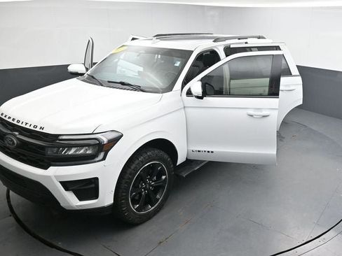 Used 2022 Ford Expedition Limited AWD/4WD image 37