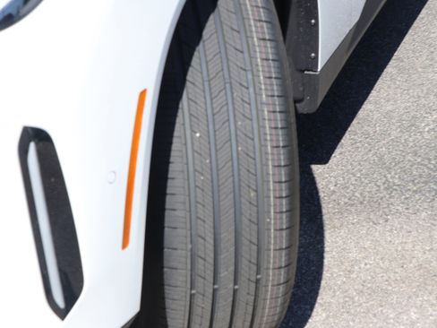 Certified 2025 BMW X3 xDrive30i w/ Premium Package image 7