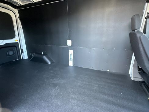 New 2026 Ford Transit 150 148 Medium Roof w/ Load Area Protection Package RWD image 11