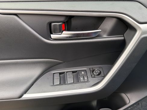 New 2025 Toyota RAV4 XLE w/ Convenience Package image 9