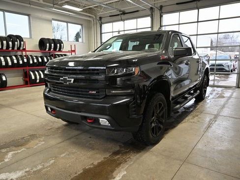 Used 2020 Chevrolet Silverado 1500 LT Trail Boss w/ Midnight Edition image 1