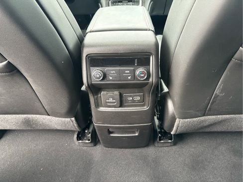 Used 2023 GMC Acadia AT4 w/ Technology Package image 15