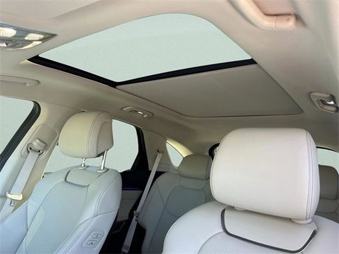 Used 2026 Genesis GV70 2.5T Select image 26