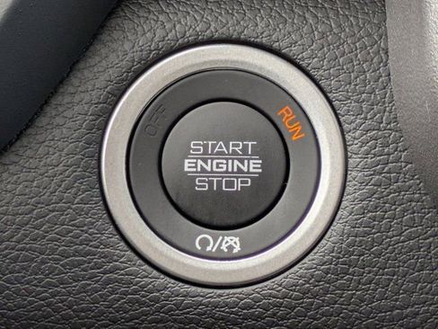 New 2026 RAM 3500 Laramie AWD/4WD image 29