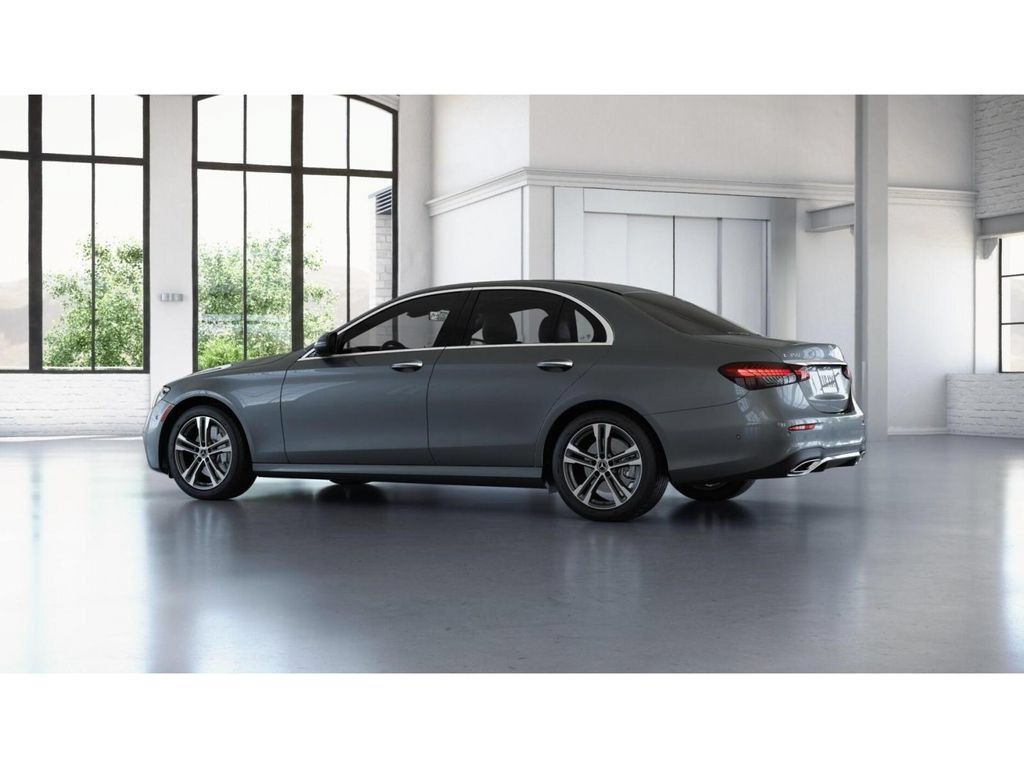 Used 2023 Mercedes-Benz E 350 4MATIC Sedan image 32