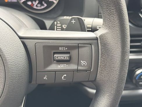 Certified 2025 Nissan Pathfinder S FWD image 17