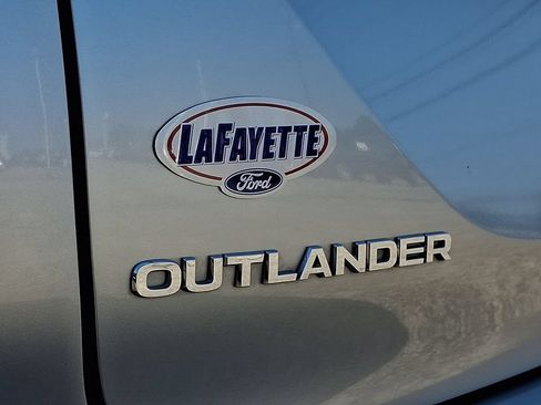 Used 2022 Mitsubishi Outlander ES FWD image 31