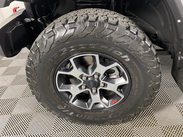 Used 2022 Jeep Wrangler Rubicon w/ Cold Weather Group AWD/4WD image 13