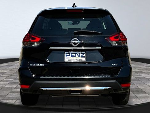 Used 2019 Nissan Rogue S AWD/4WD image 6