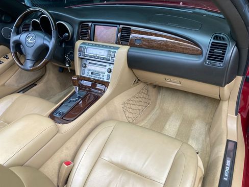 Used 2008 Lexus SC 430 Convertible RWD image 19