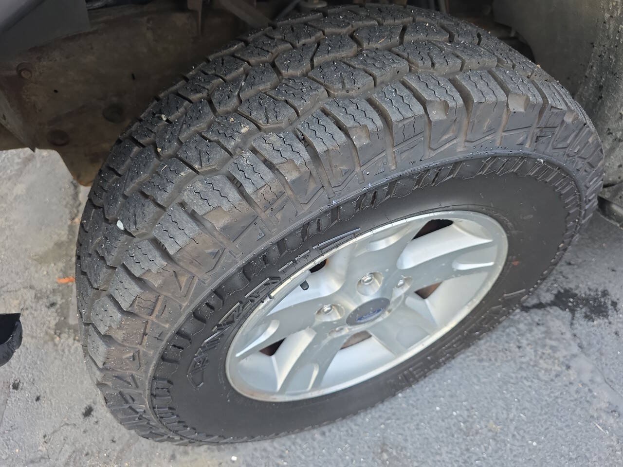 Used 2002 Ford F150 XLT AWD/4WD image 5