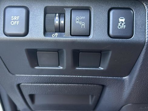 Used 2017 Subaru Forester 2.5i Premium AWD/4WD image 26