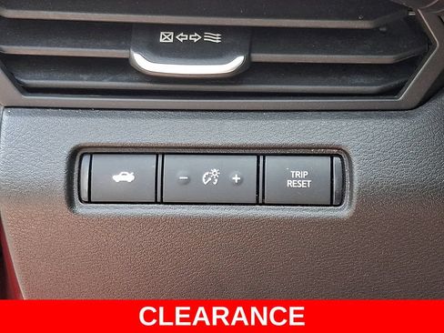 Used 2024 Nissan Altima 2.5 SR FWD image 23