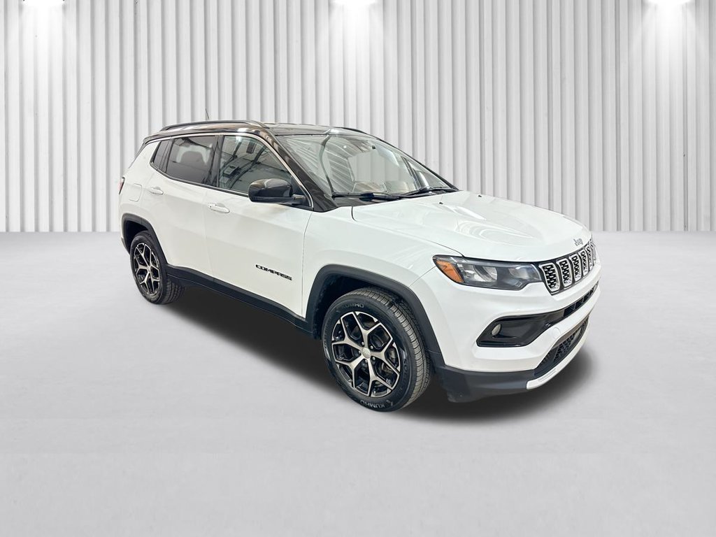 Used 2024 Jeep Compass Limited AWD/4WD image 2