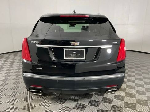 Used 2019 Cadillac XT5 Premium Luxury w/ Driver Assist Package AWD/4WD image 5