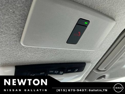 Used 2024 Nissan Kicks SR w/ SR Premium Package FWD image 18