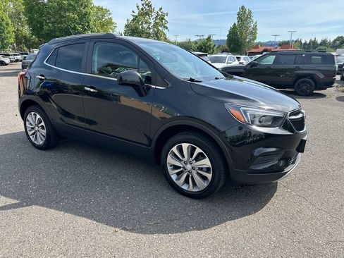 Used 2020 Buick Encore Preferred w/ Safety Package AWD/4WD image 8