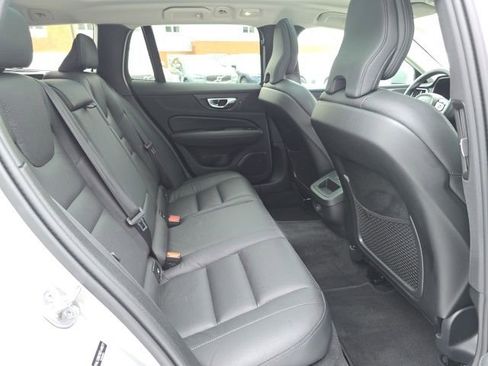Certified 2025 Volvo V60 B5 Cross Country Plus image 19