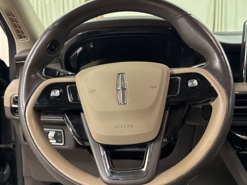 Used 2020 Lincoln Corsair Reserve w/ Equipment Group 201A image 14