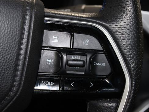 Used 2023 Toyota Tundra Platinum w/ Advanced Package image 27