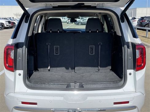 Used 2023 GMC Acadia Denali image 29