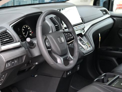 New 2026 Honda Odyssey EX-L image 13