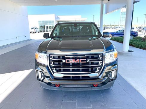 Used 2022 GMC Canyon AT4 image 2