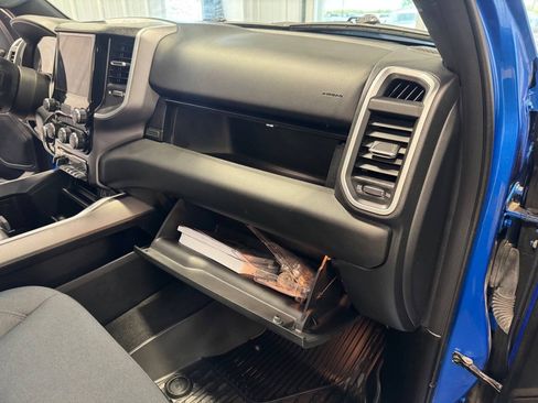 Used 2022 RAM 1500 Big Horn AWD/4WD image 22