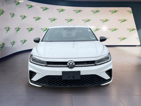 Used 2025 Volkswagen Jetta Sport FWD image 7