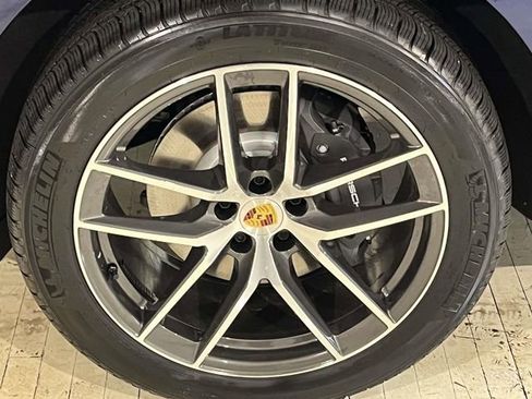 New 2026 Porsche Macan image 12