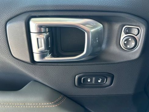 New 2026 Jeep Gladiator Mojave AWD/4WD image 10