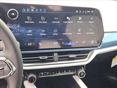 New 2026 Chevrolet Equinox EV LT image 12