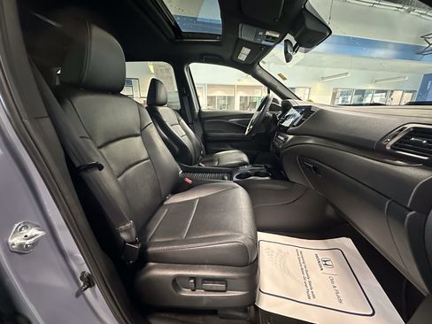 Used 2023 Honda Passport EX-L image 27