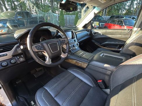 Used 2016 GMC Yukon Denali w/ Open Road Package image 13