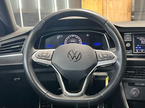 Used 2023 Volkswagen Jetta Sport image 25