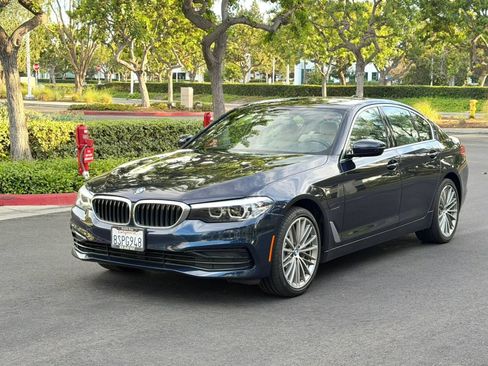 Used 2020 BMW 530e w/ Convenience Package RWD image 8