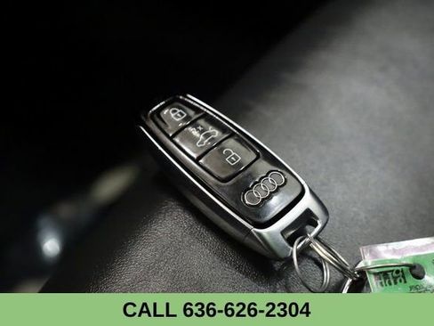 Used 2021 Audi e-tron Premium w/ Convenience Plus Package image 31