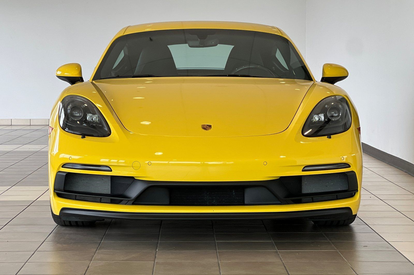 Used 2025 Porsche 718 Cayman GTS RWD image 9