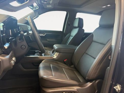 Used 2024 GMC Sierra 1500 SLT w/ SLT Premium Plus Package AWD/4WD image 7