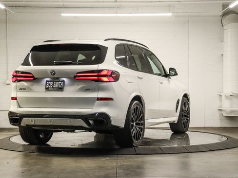 Used 2026 BMW X5 sDrive40i w/ M Sport Package RWD image 6