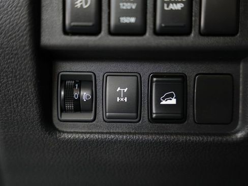 Used 2019 Nissan Titan PRO-4X image 51