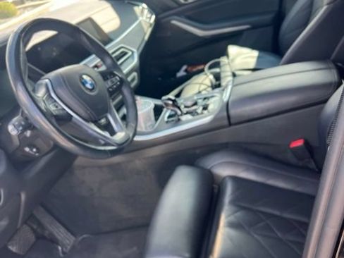Used 2023 BMW X5 xDrive40i w/ Premium Package AWD/4WD image 3